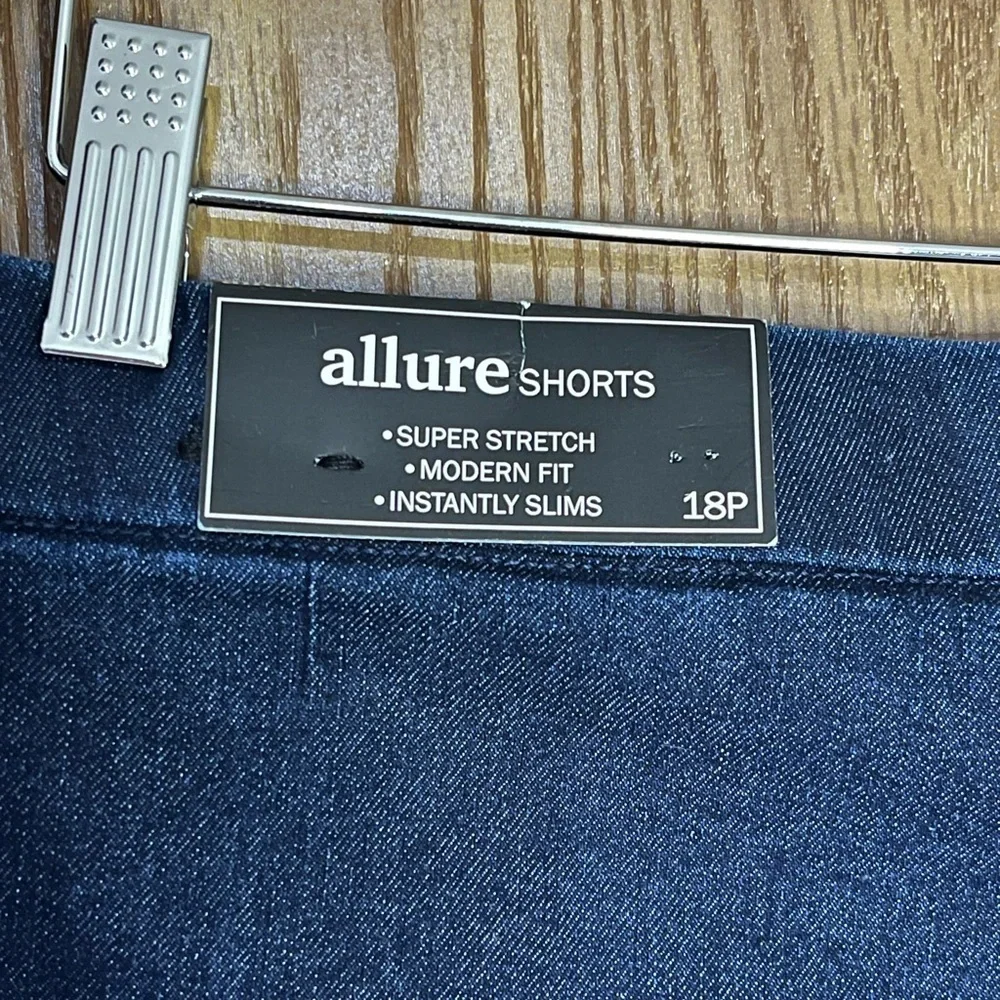 Allure Blue Denim Bermuda Shorts Casual Comfort - Picture 3 of 3